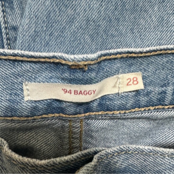 Levi’s ‘94 Baggy Distressed Light Wash Jeans 28 Denim - Picture 5 of 7